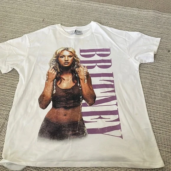 Cute Top - Picture 1 of 2